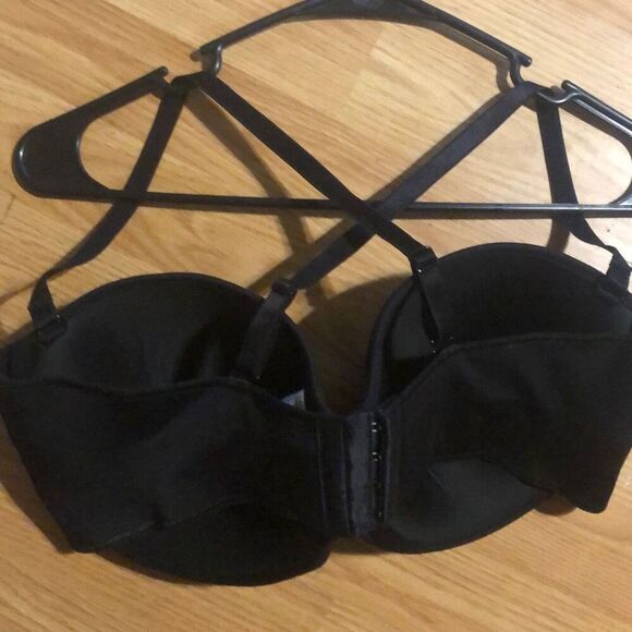 Maidenform black bra crisscross back size 40D - Picture 2 of 4